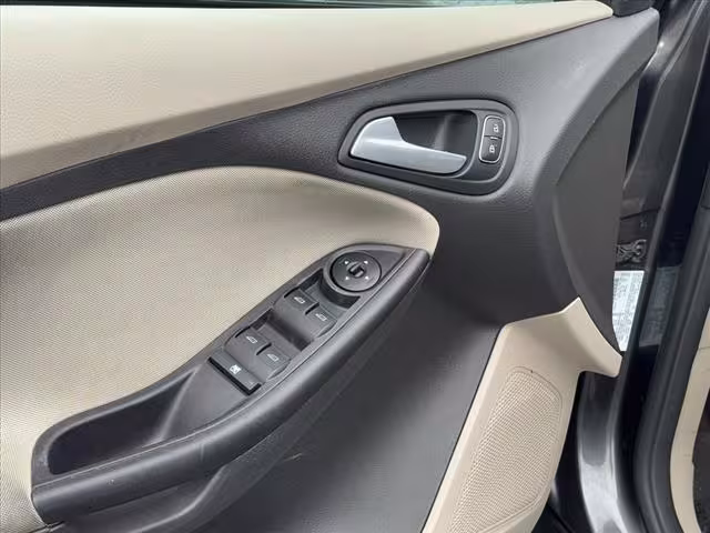 2018 Ford Focus - 1FADP3F26JL285123 - Image #10