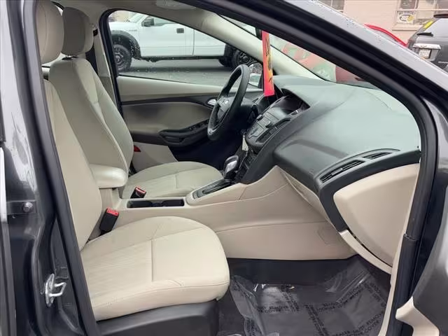 2018 Ford Focus - 1FADP3F26JL285123 - Image #17
